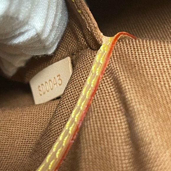 💕Louis Vuitton Alma PM monogram💕 - Picture 13 of 16